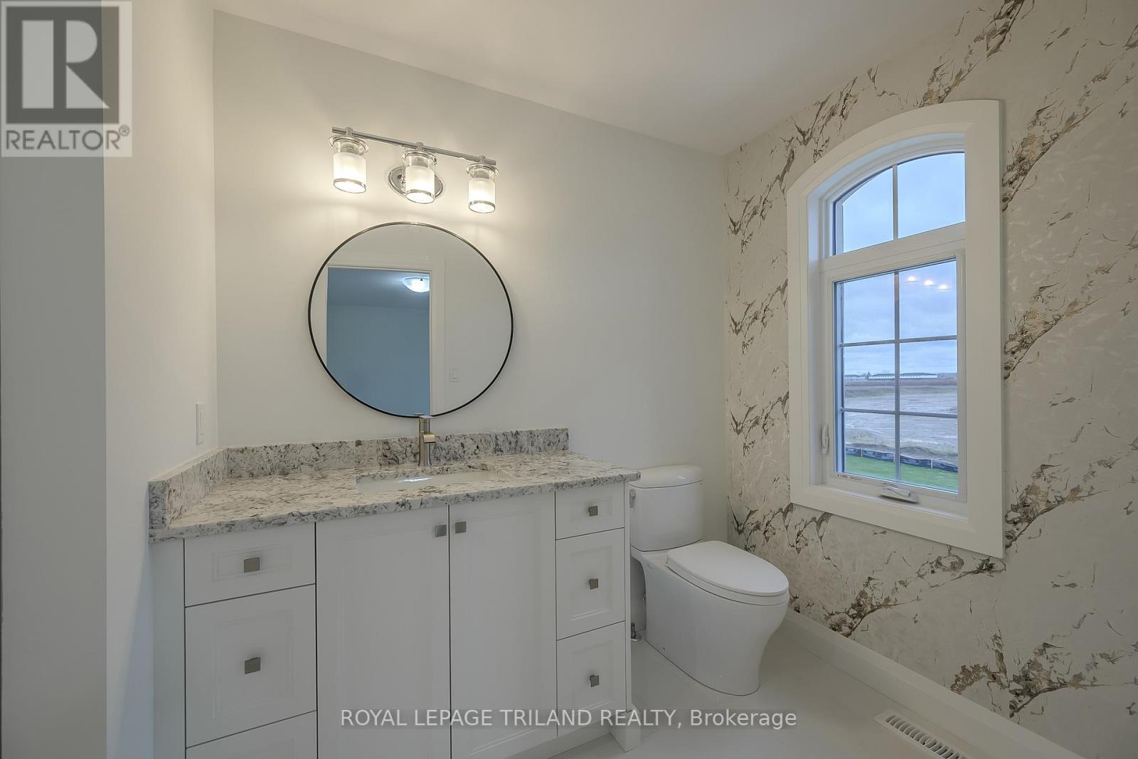 4038 Ayrshire Avenue, London South (South V), Ontario  N6P 0H7 - Photo 28 - X12490848