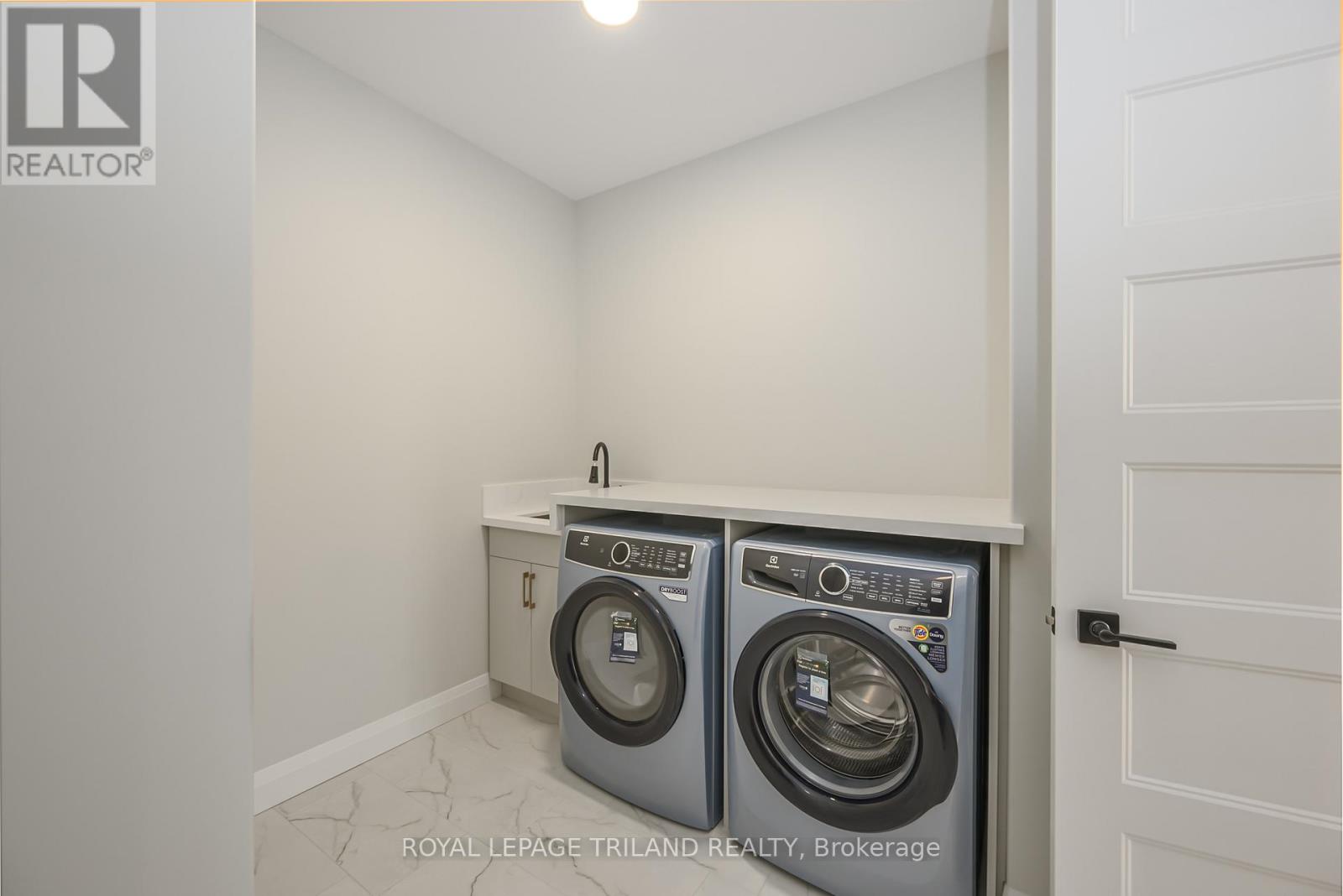 4225 Green Bend, London South (South V), Ontario  N6P 1J9 - Photo 18 - X12490850