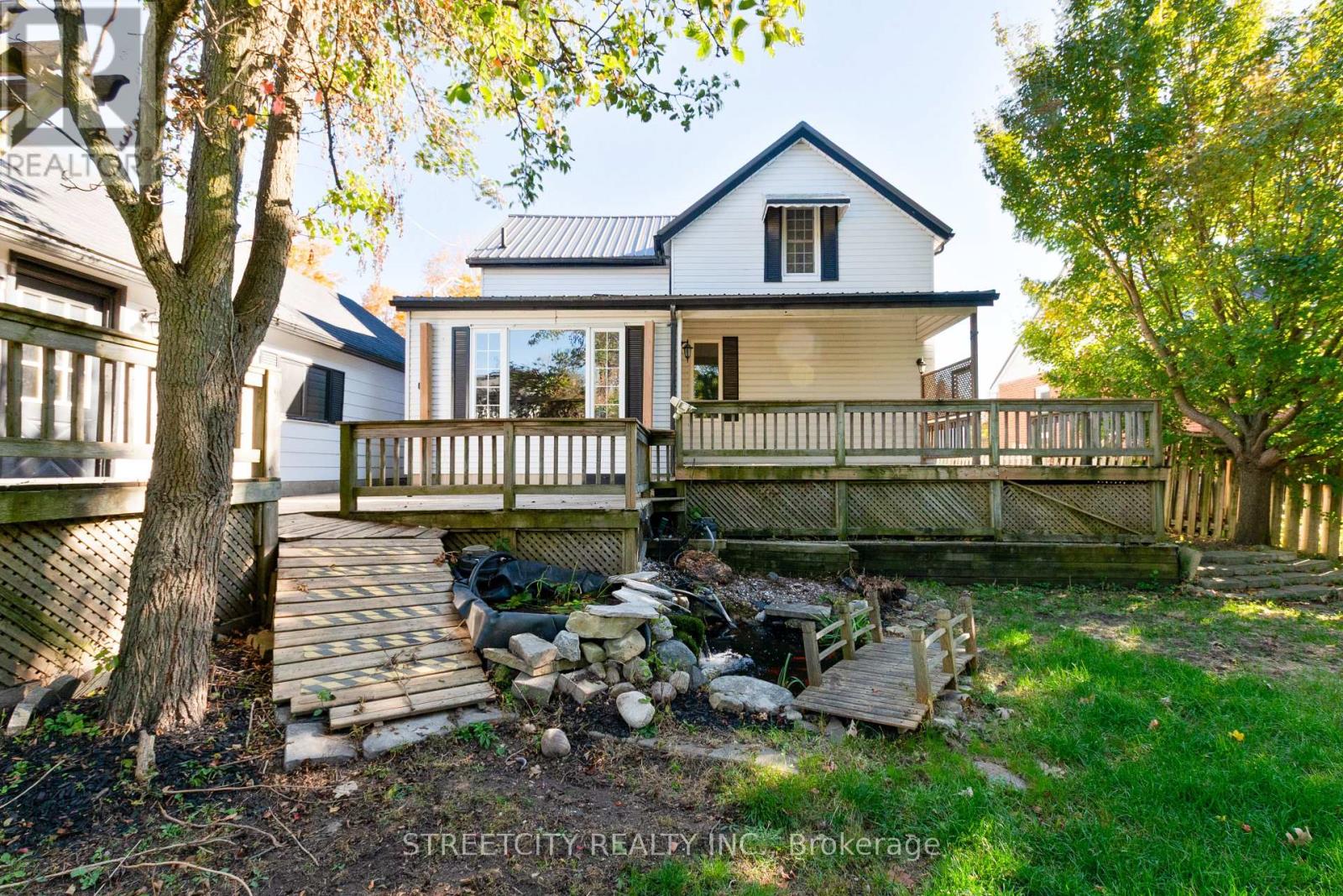 58 Norwich Avenue, Woodstock (Woodstock - South), Ontario  N4S 3V2 - Photo 39 - X12490856