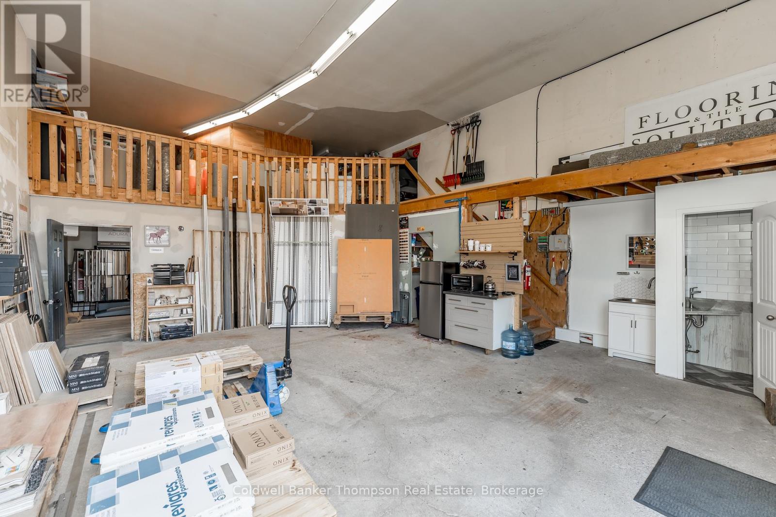 112 Lindgren Road W, Huntsville, Ontario P1H 1Y2 - Photo 20 - X12465961