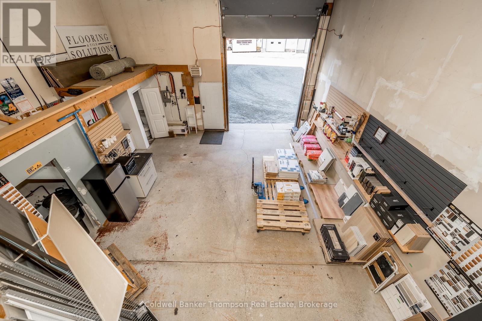 112 Lindgren Road W, Huntsville, Ontario P1H 1Y2 - Photo 22 - X12465961