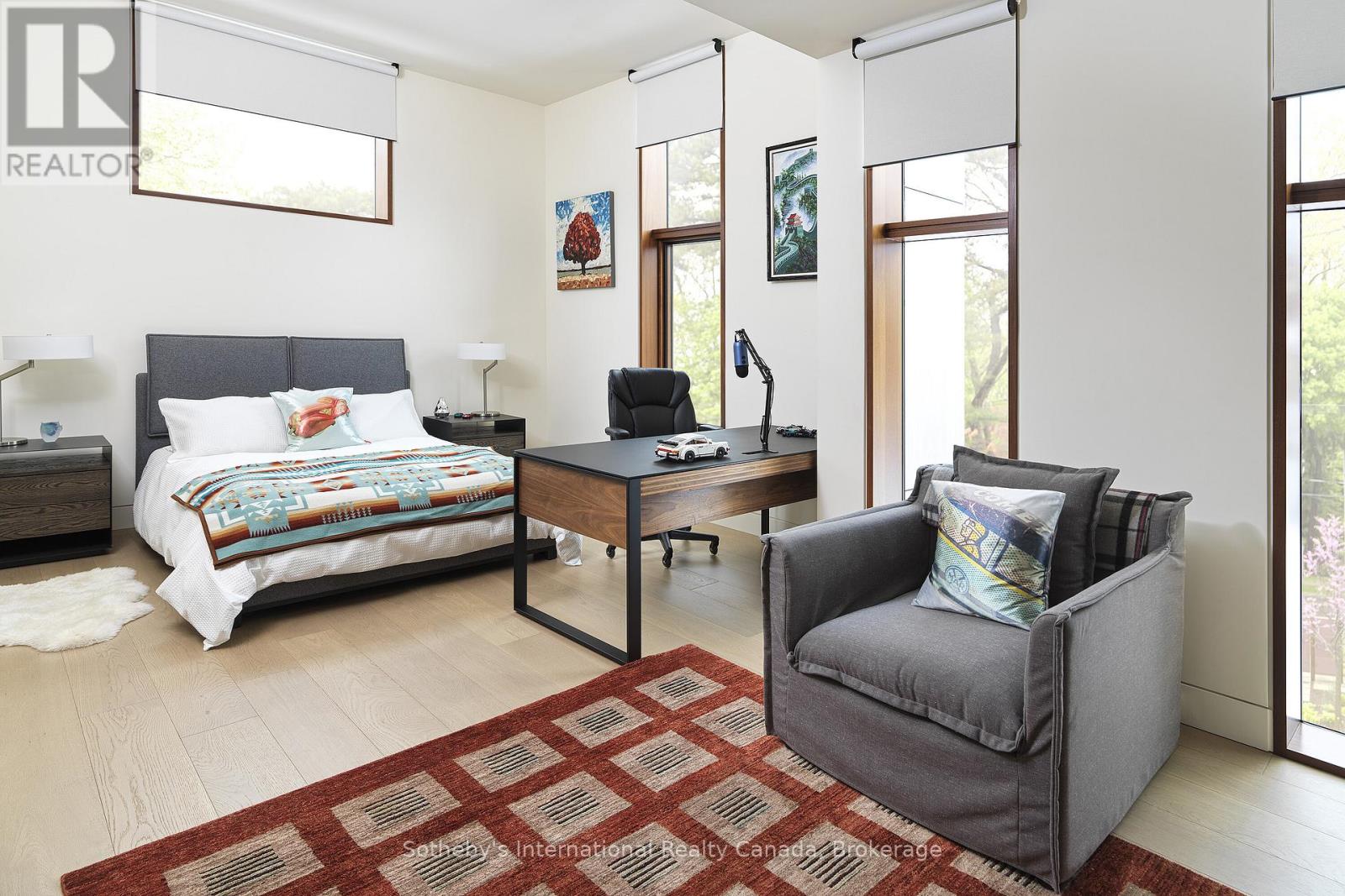 116 Chartwell Road, Oakville (Oo Old Oakville), Ontario  L6J 3Z6 - Photo 17 - W12490592