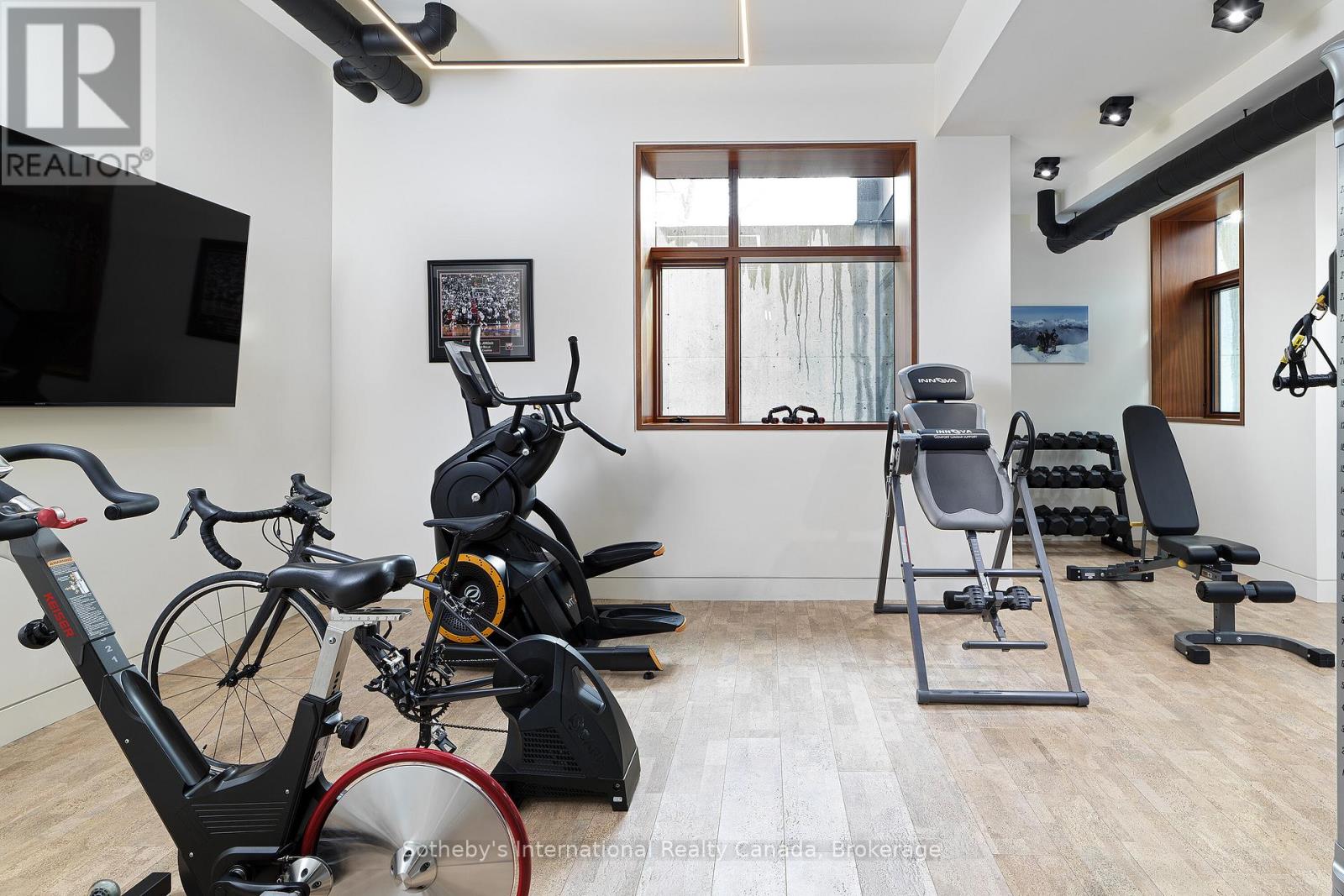 116 Chartwell Road, Oakville (Oo Old Oakville), Ontario  L6J 3Z6 - Photo 23 - W12490592