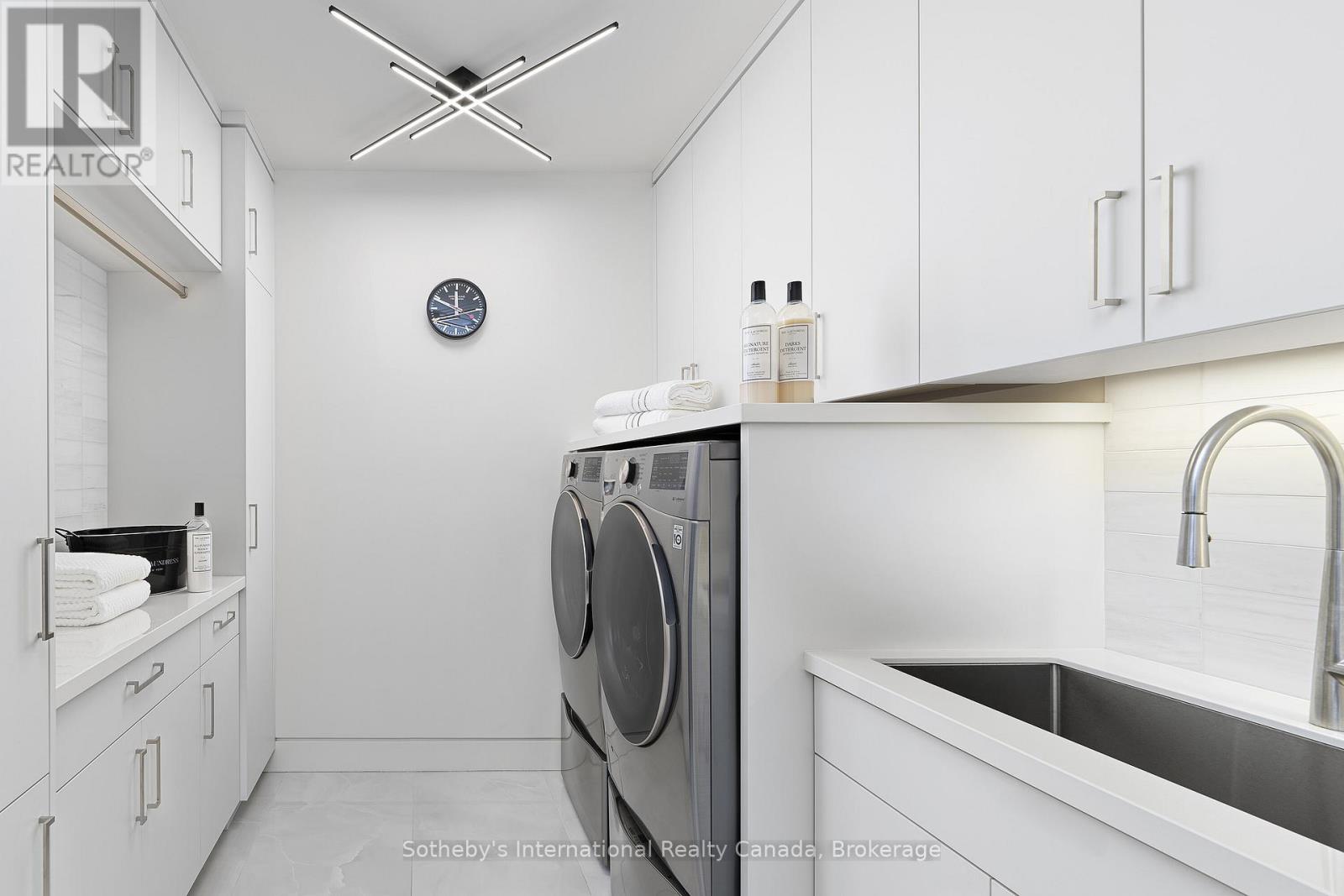 116 Chartwell Road, Oakville (Oo Old Oakville), Ontario  L6J 3Z6 - Photo 24 - W12490592