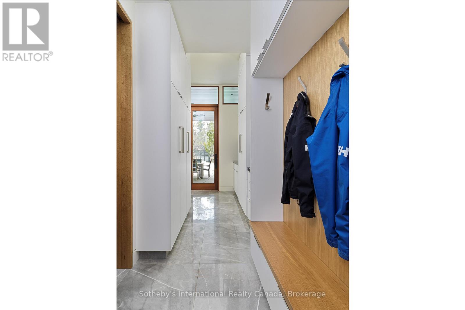 116 Chartwell Road, Oakville (Oo Old Oakville), Ontario  L6J 3Z6 - Photo 27 - W12490592