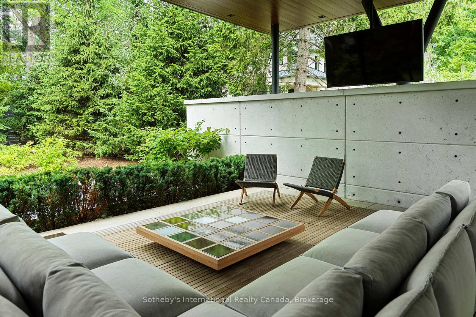 116 Chartwell Road, Oakville (Oo Old Oakville), Ontario  L6J 3Z6 - Photo 28 - W12490592