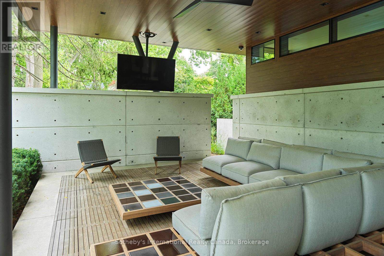 116 Chartwell Road, Oakville (Oo Old Oakville), Ontario  L6J 3Z6 - Photo 29 - W12490592