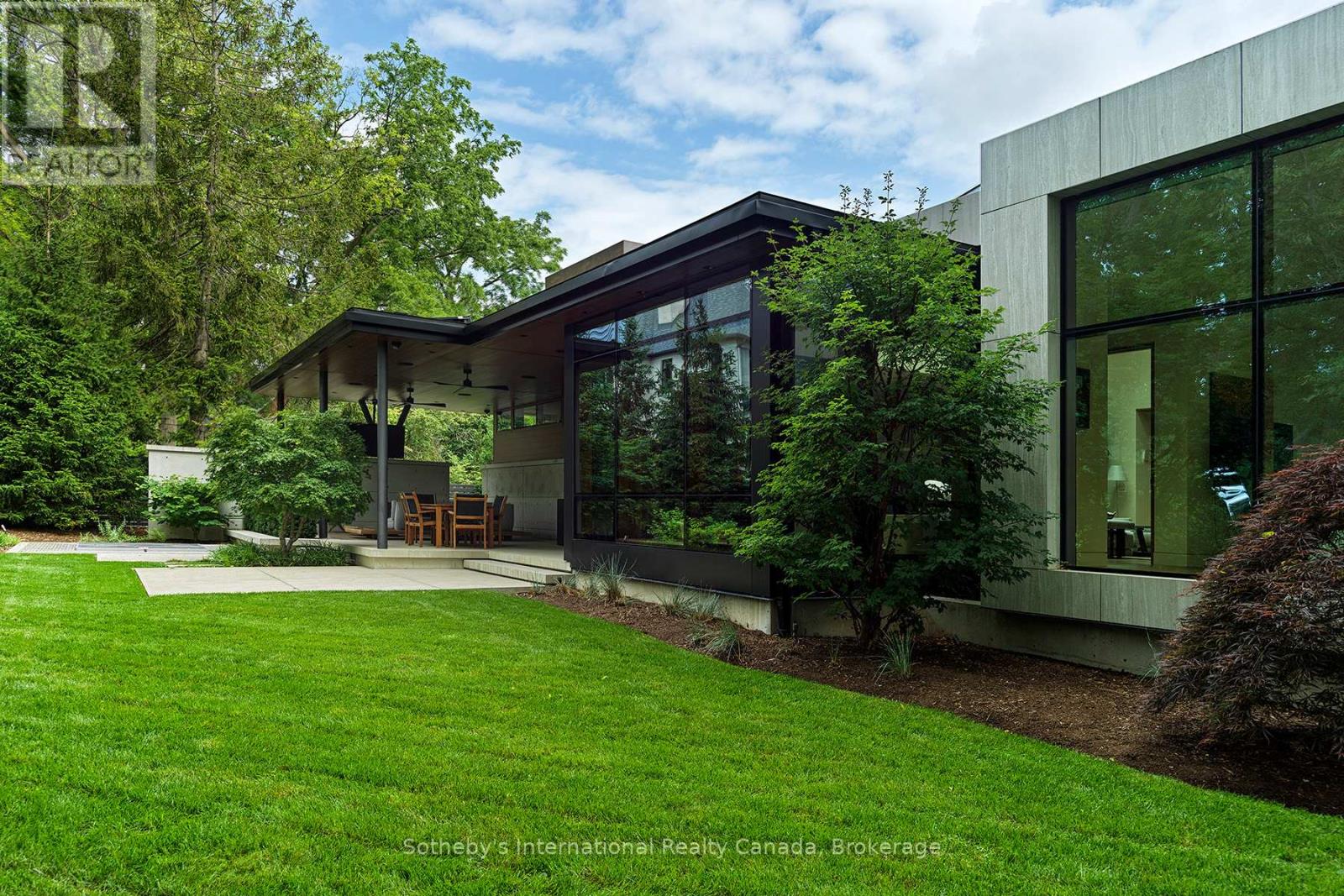 116 Chartwell Road, Oakville (Oo Old Oakville), Ontario  L6J 3Z6 - Photo 35 - W12490592