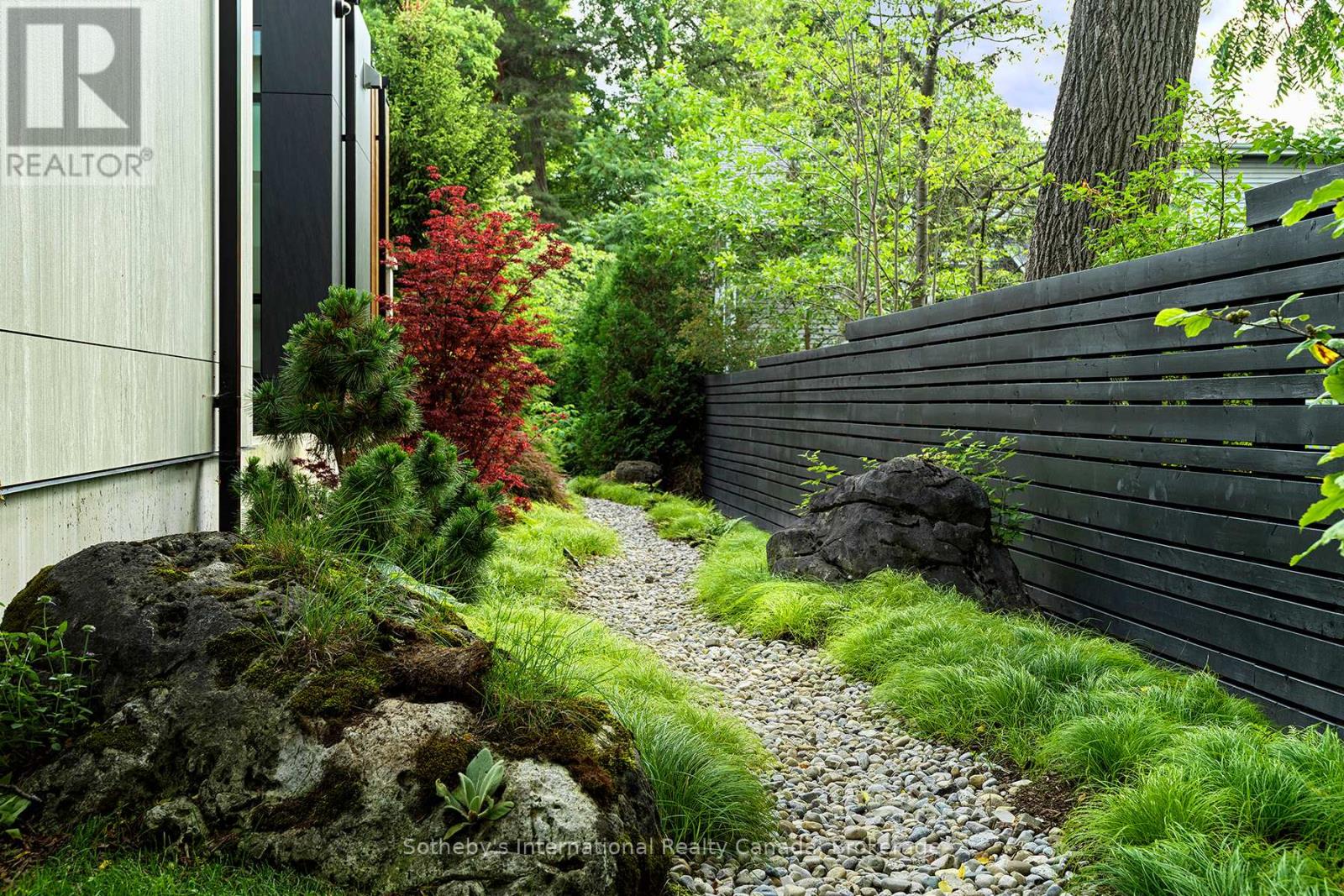 116 Chartwell Road, Oakville (Oo Old Oakville), Ontario  L6J 3Z6 - Photo 36 - W12490592