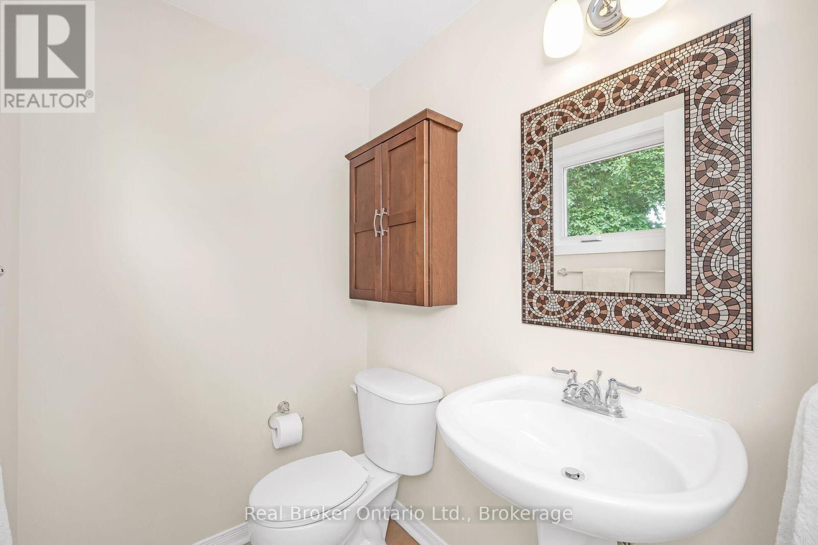 285 Surrey Drive, Oakville, Ontario  L6L 3T6 - Photo 24 - W12490602