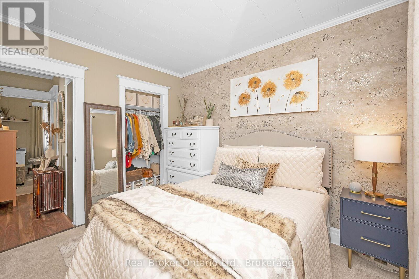 62 Wexford Avenue N, Hamilton (Crown Point), Ontario  L8H 4M4 - Photo 15 - X12490800