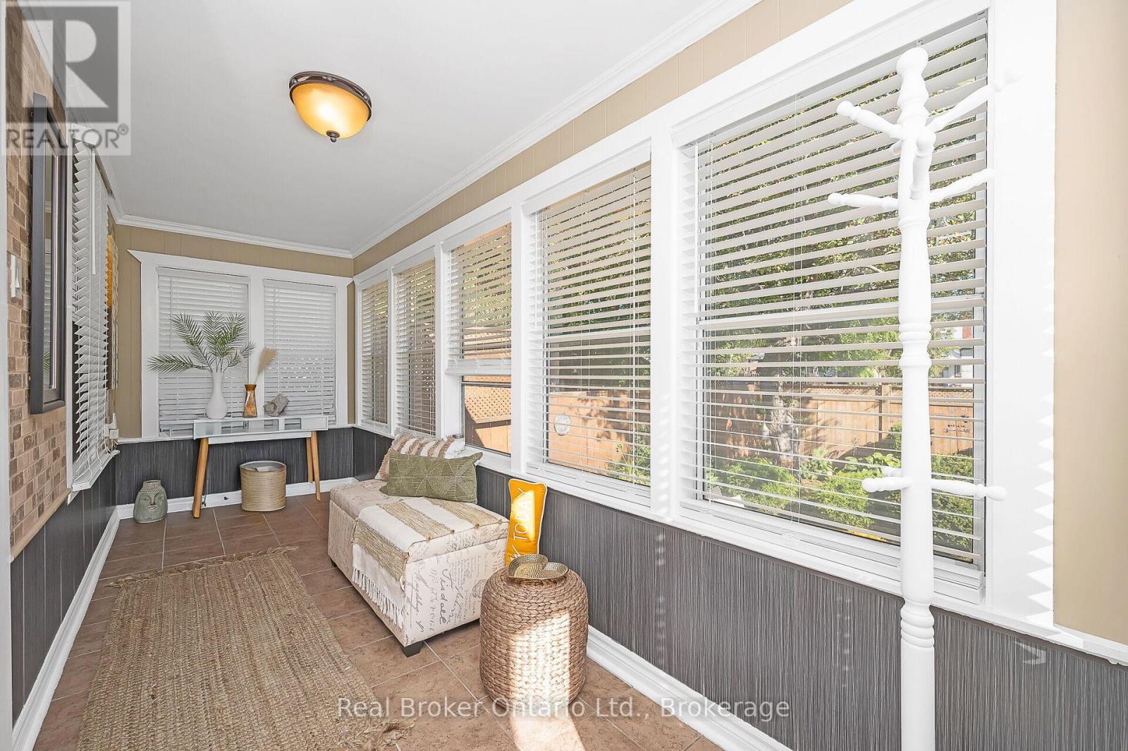 62 Wexford Avenue N, Hamilton (Crown Point), Ontario  L8H 4M4 - Photo 20 - X12490800