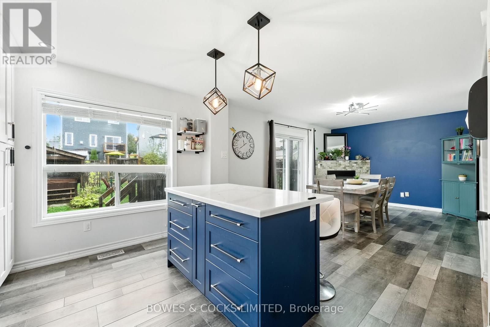 210 Farrier Crescent, Peterborough, Ontario K9L 0A6 - Photo 16 - X12489970