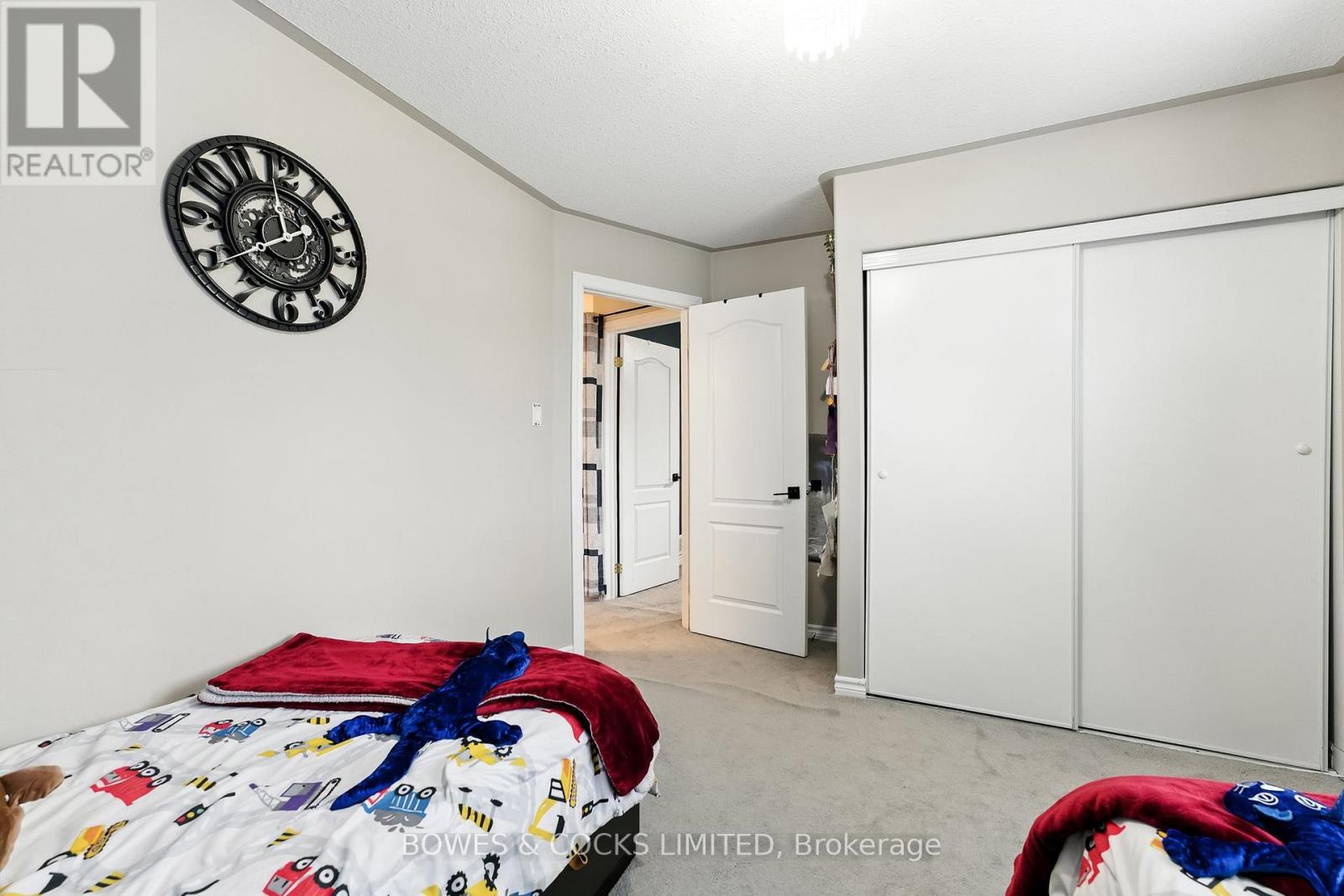 210 Farrier Crescent, Peterborough, Ontario K9L 0A6 - Photo 22 - X12489970