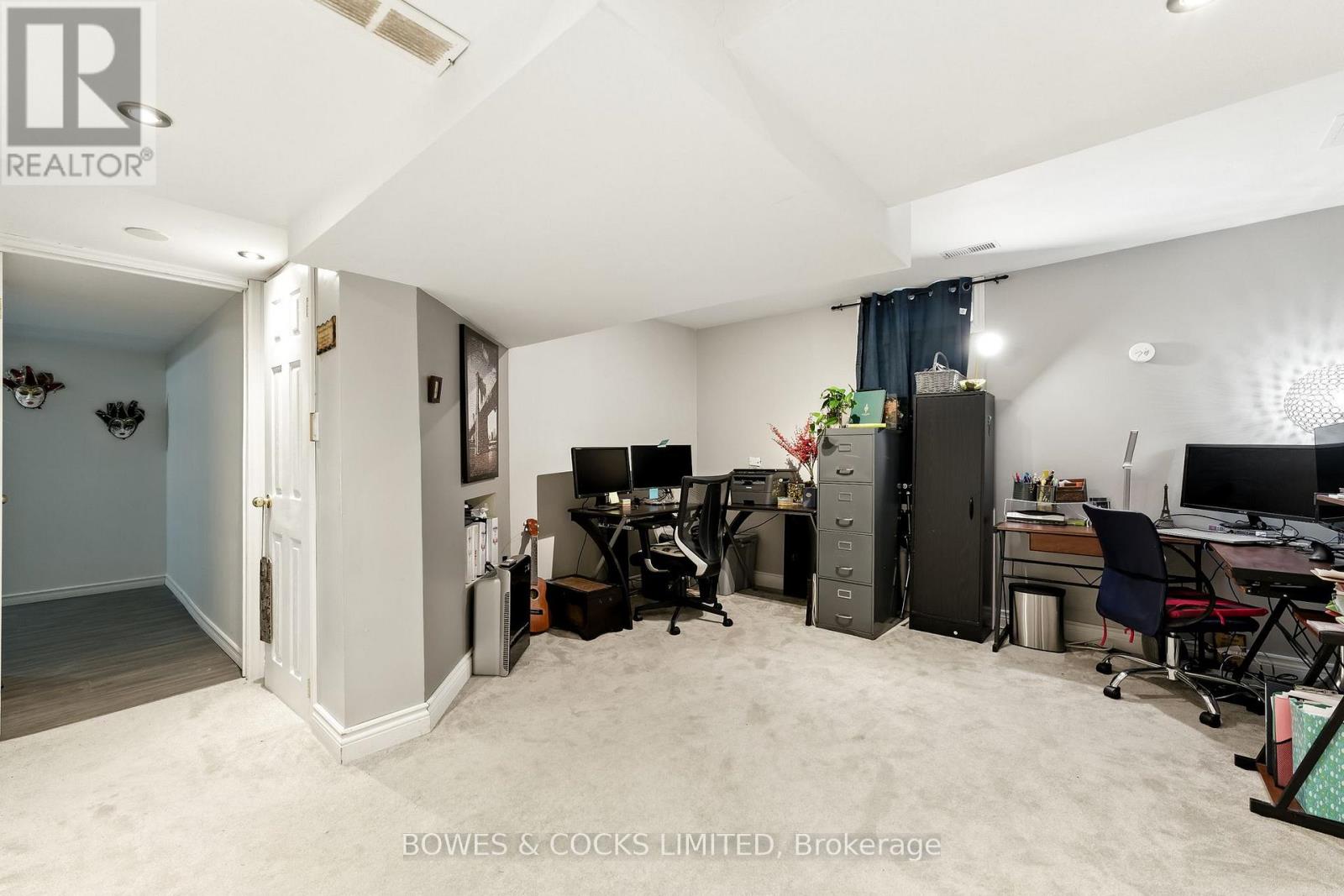 210 Farrier Crescent, Peterborough, Ontario K9L 0A6 - Photo 30 - X12489970