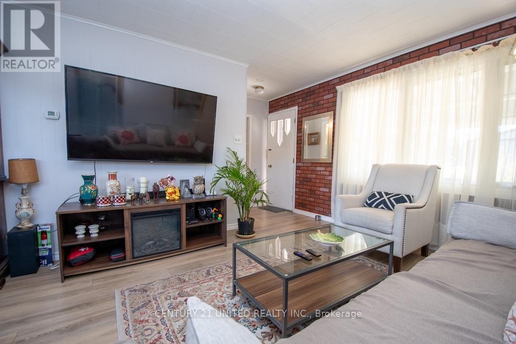 131 Homewood Avenue, Trent Hills, Ontario K0L 1Y0 - Photo 13 - X12490064