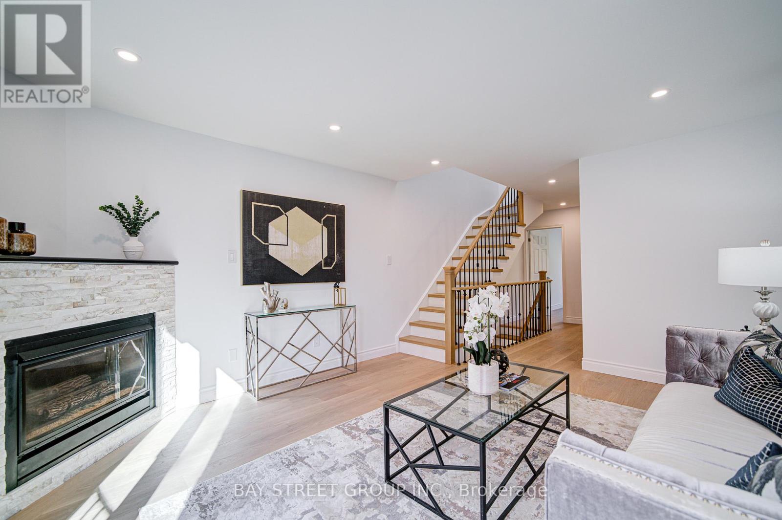 3 - 33 Birchbank Lane, Toronto (Banbury-Don Mills), Ontario  M3B 2Y2 - Photo 28 - C12490268