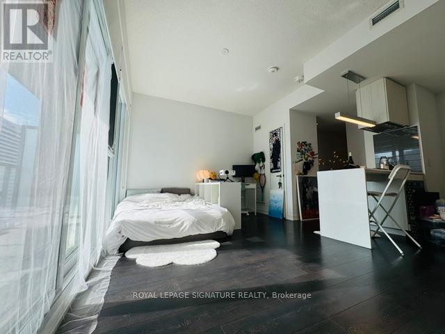 1606 - 20 Richardson Street, Toronto (Waterfront Communities), Ontario  M5A 0S6 - Photo 3 - C12490274