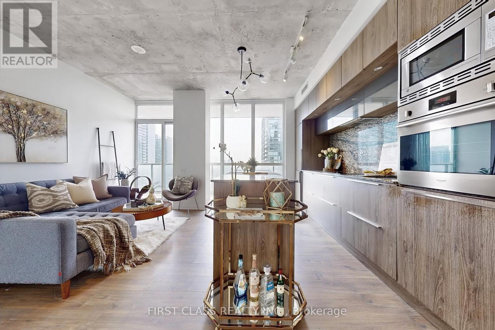 2708 - 88 Blue Jays Way, Toronto (Waterfront Communities), Ontario  M5V 0L7 - Photo 12 - C12490290