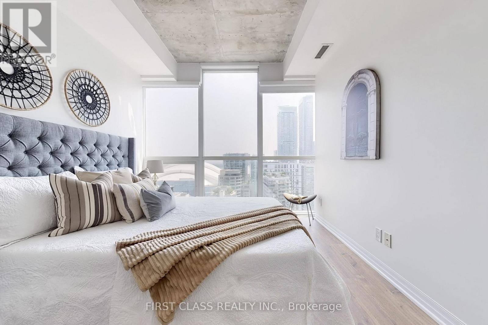 2708 - 88 Blue Jays Way, Toronto (Waterfront Communities), Ontario  M5V 0L7 - Photo 18 - C12490290