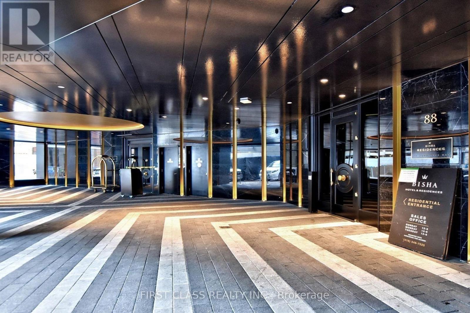 2708 - 88 Blue Jays Way, Toronto (Waterfront Communities), Ontario  M5V 0L7 - Photo 3 - C12490290