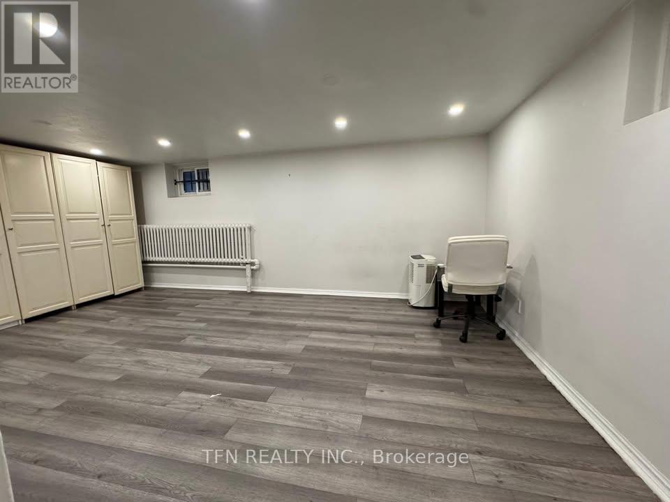 Lower - 926 Avenue Road, Toronto, Ontario  M5P 2K6 - Photo 7 - C12490298