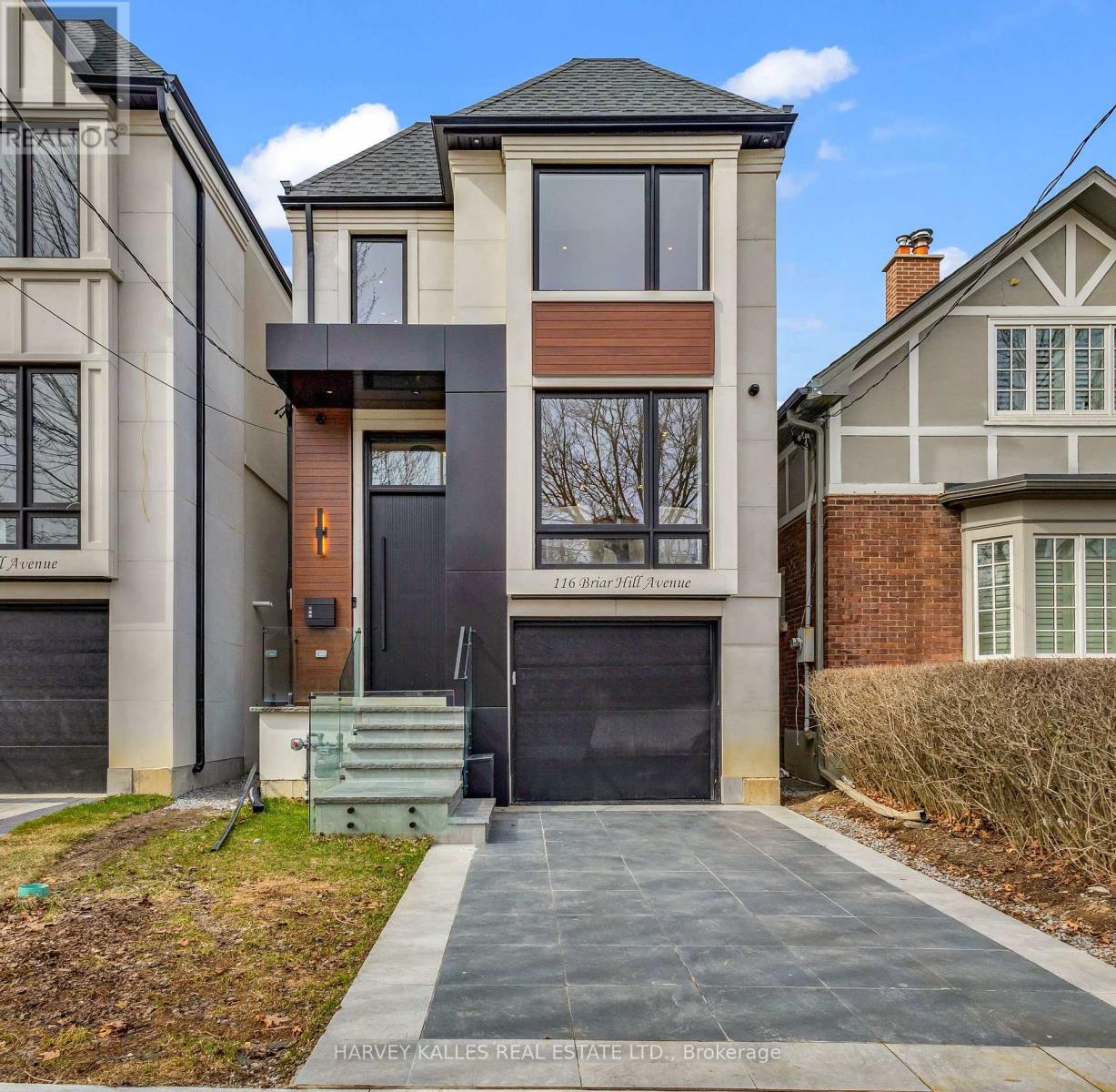 116 BRIAR HILL AVENUE, Toronto, Ontario