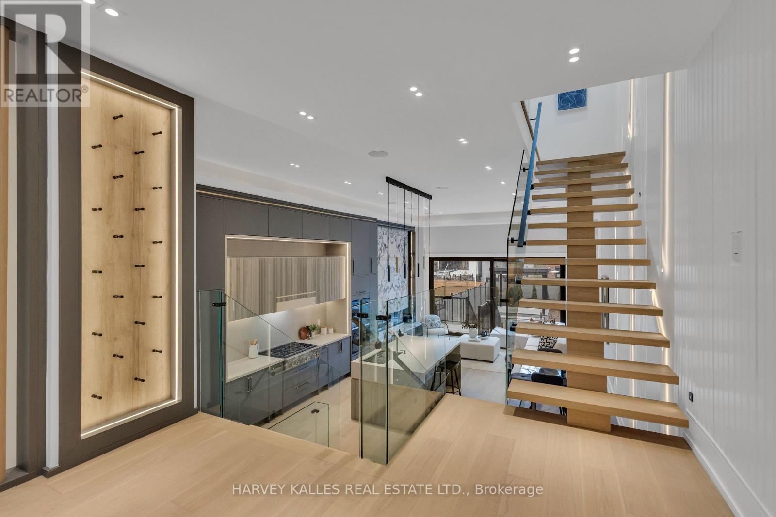 116 Briar Hill Avenue, Toronto, Ontario  M4R 1H9 - Photo 17 - C12490362