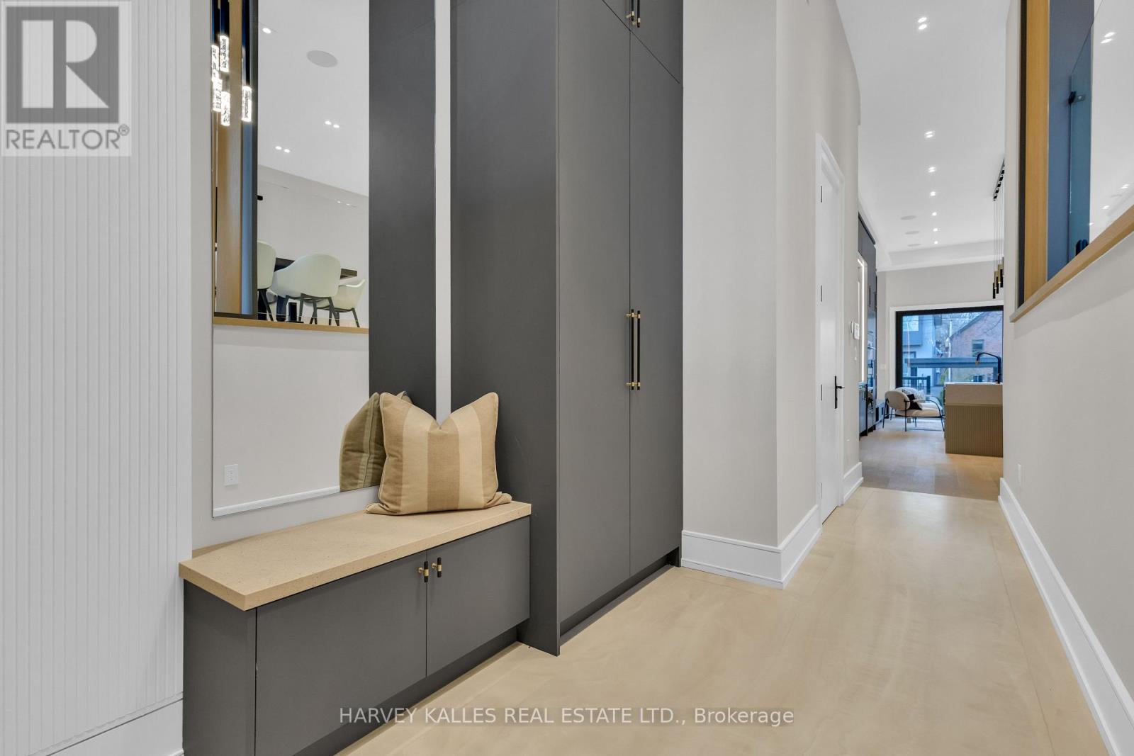 116 Briar Hill Avenue, Toronto, Ontario  M4R 1H9 - Photo 4 - C12490362