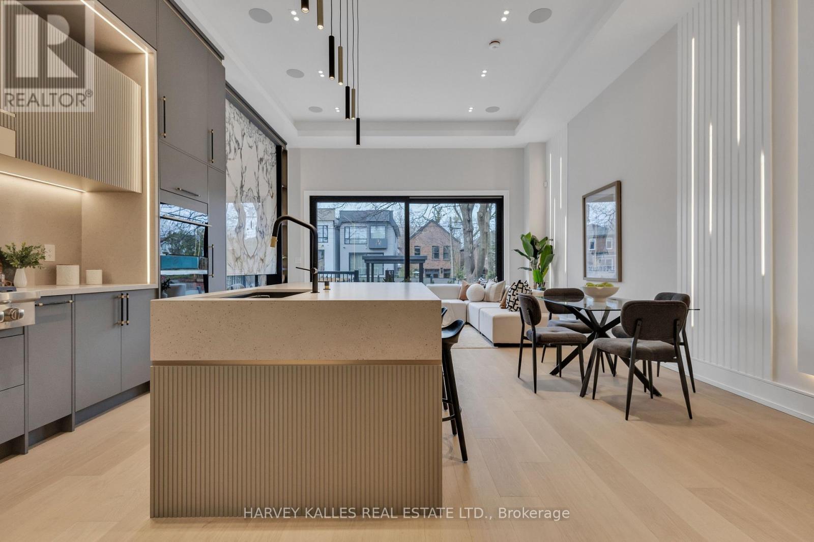 116 Briar Hill Avenue, Toronto, Ontario  M4R 1H9 - Photo 6 - C12490362