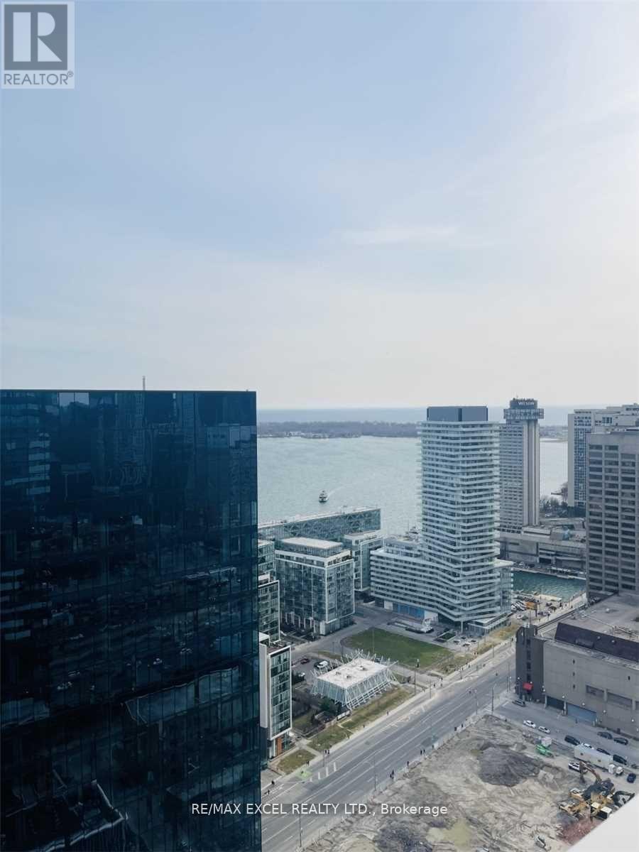 4210 - 138 Downes Street, Toronto, Ontario  M5E 0E4 - Photo 11 - C12490386