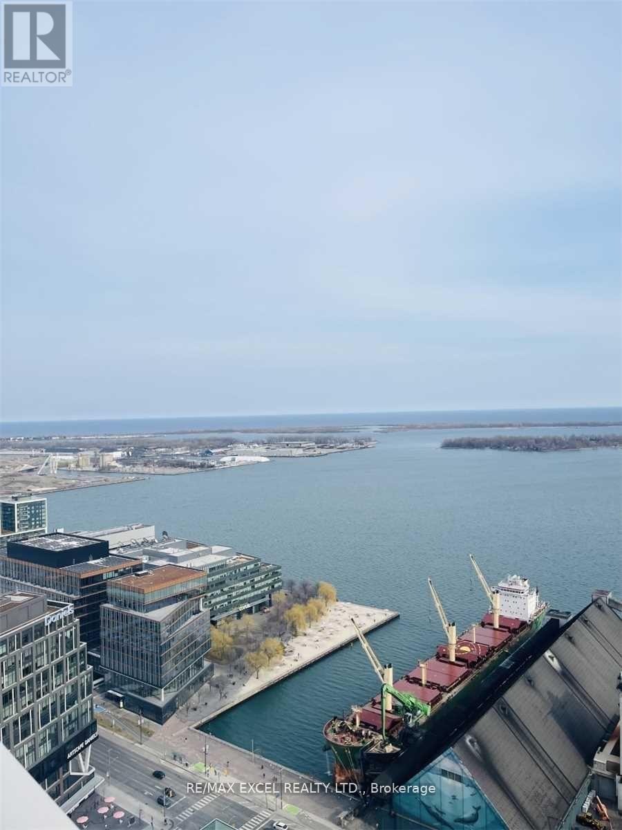 4210 - 138 Downes Street, Toronto, Ontario  M5E 0E4 - Photo 9 - C12490386