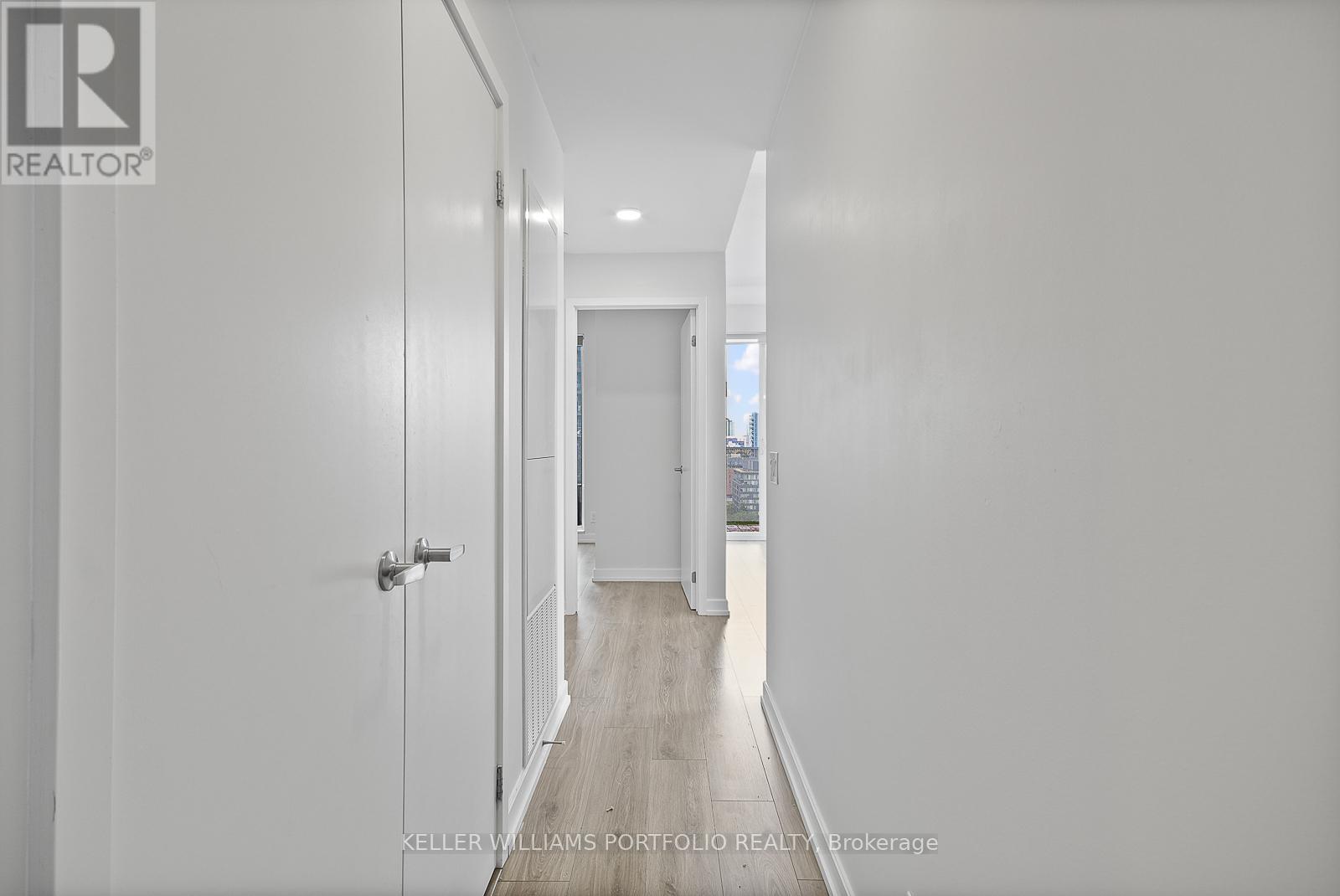 1303 - 20 Tubman Avenue, Toronto, Ontario  M5A 0M8 - Photo 2 - C12490424