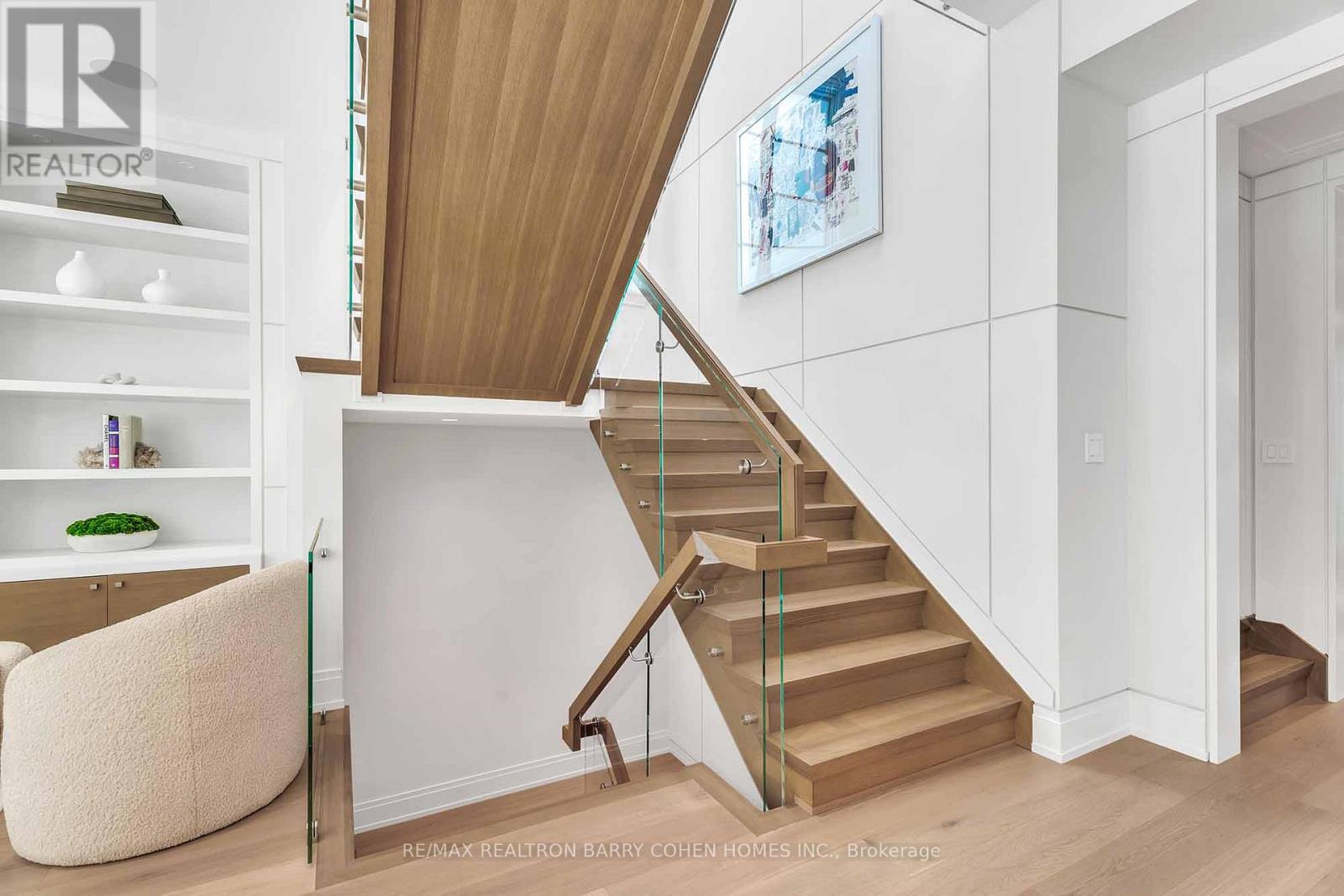 91 Lawrence Crescent, Toronto, Ontario  M4N 1N3 - Photo 13 - C12490444