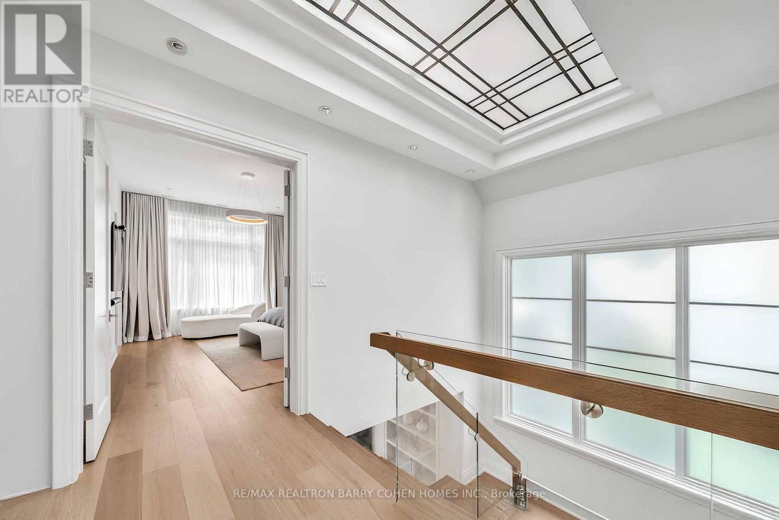 91 Lawrence Crescent, Toronto, Ontario  M4N 1N3 - Photo 14 - C12490444