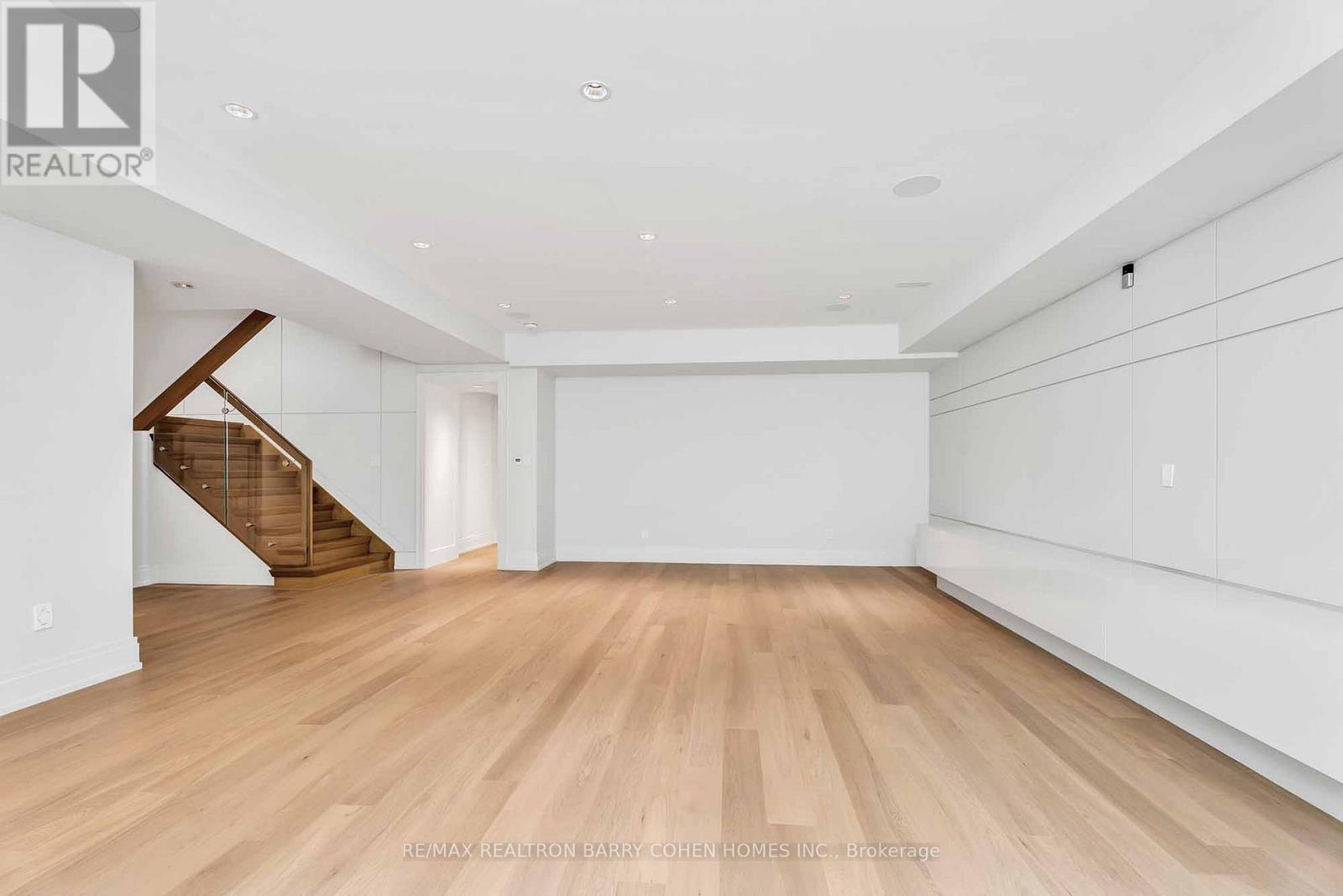 91 Lawrence Crescent, Toronto, Ontario  M4N 1N3 - Photo 25 - C12490444