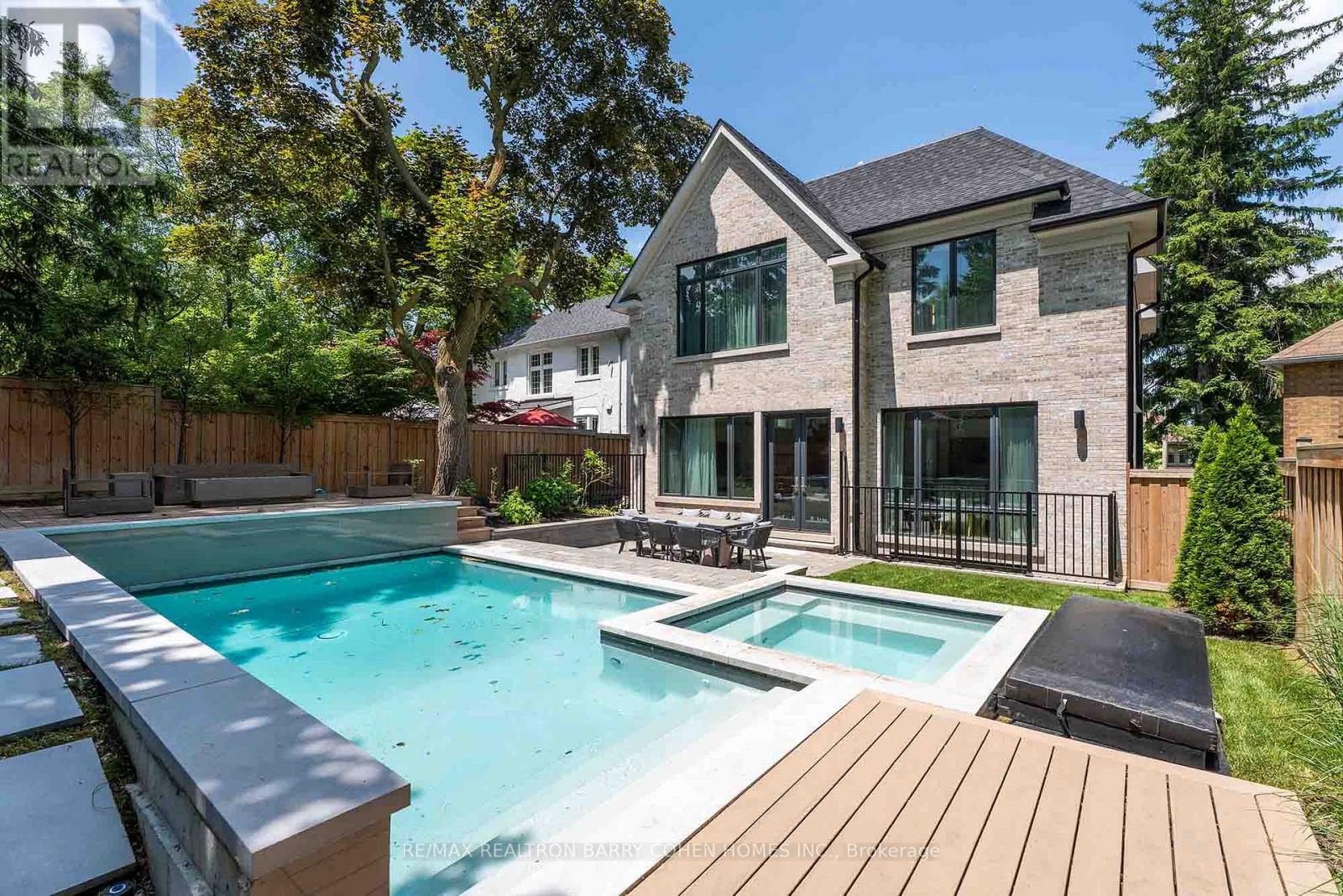 91 Lawrence Crescent, Toronto, Ontario  M4N 1N3 - Photo 30 - C12490444