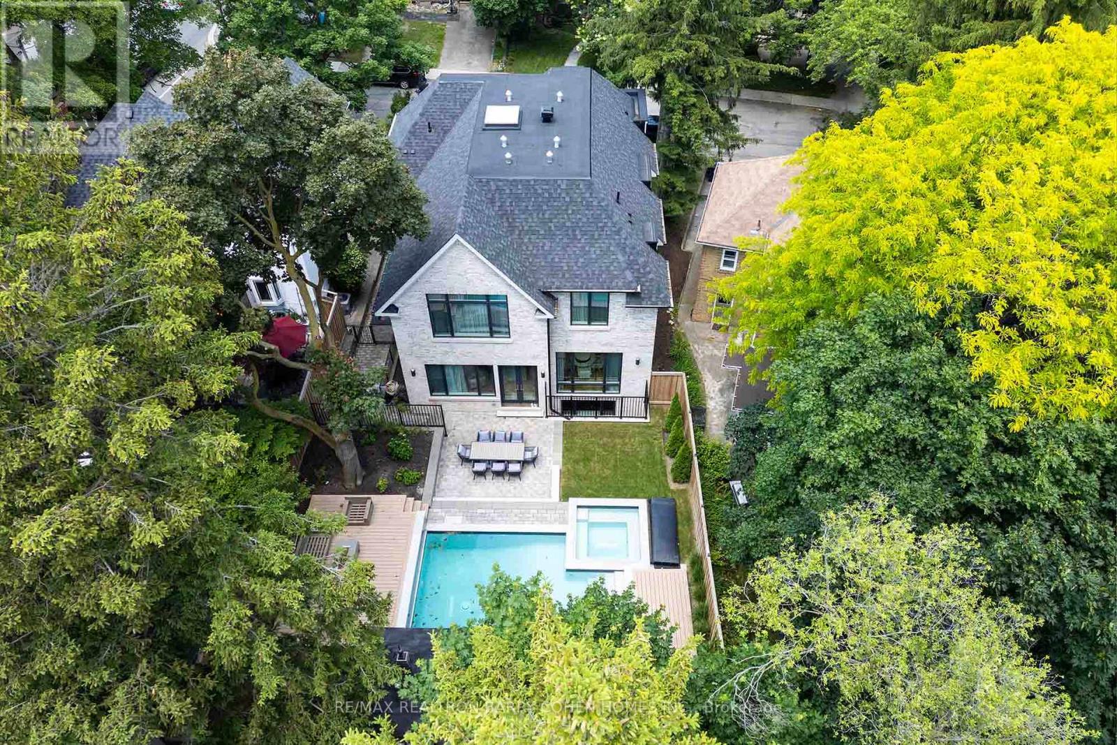 91 Lawrence Crescent, Toronto, Ontario  M4N 1N3 - Photo 31 - C12490444