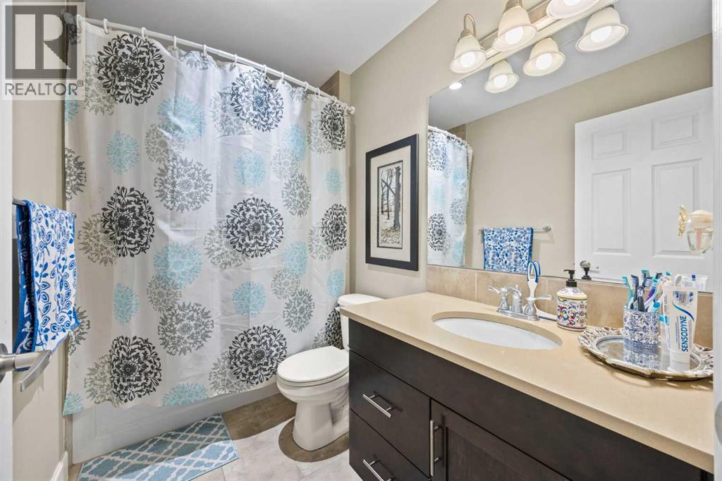 148 Viewpointe Terrace, Chestermere, Alberta  T1X 0P9 - Photo 25 - A2267436