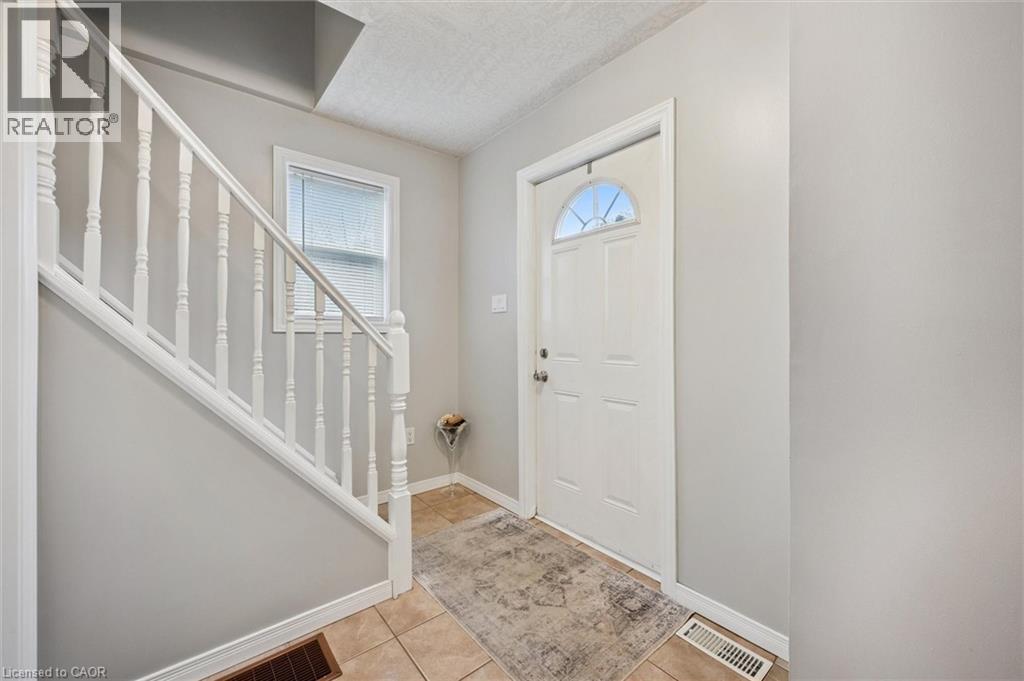 16 Martin Avenue, Cambridge, Ontario  N1R 3A4 - Photo 3 - 40783926