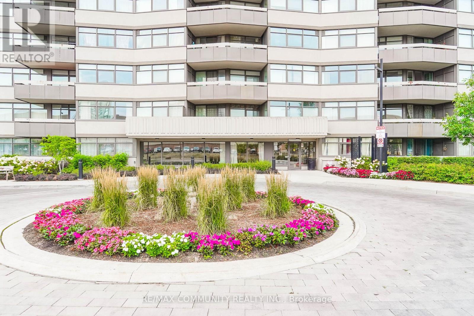 302 - 3131 Bridletowne Circle, Toronto, Ontario  M1W 2S9 - Photo 2 - E12490270