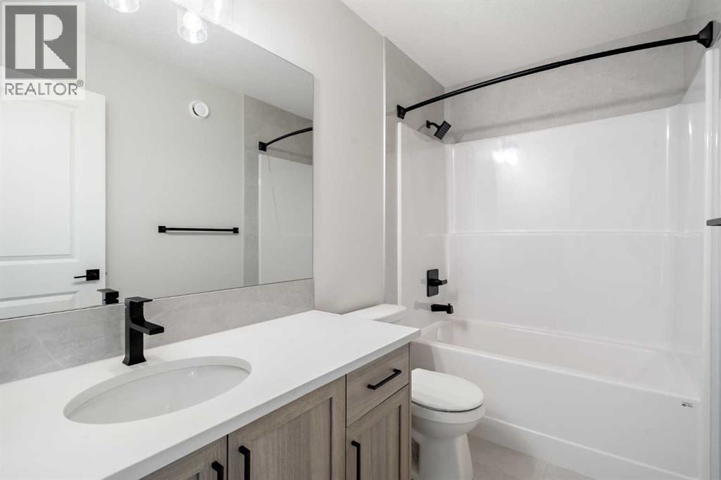 262 West Grove Lane Sw, Calgary, Alberta  T3H 6K7 - Photo 32 - A2250270