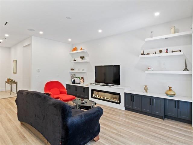 17030 79a Avenue, Surrey, British Columbia  V4N 0C6 - Photo 5 - R3062586