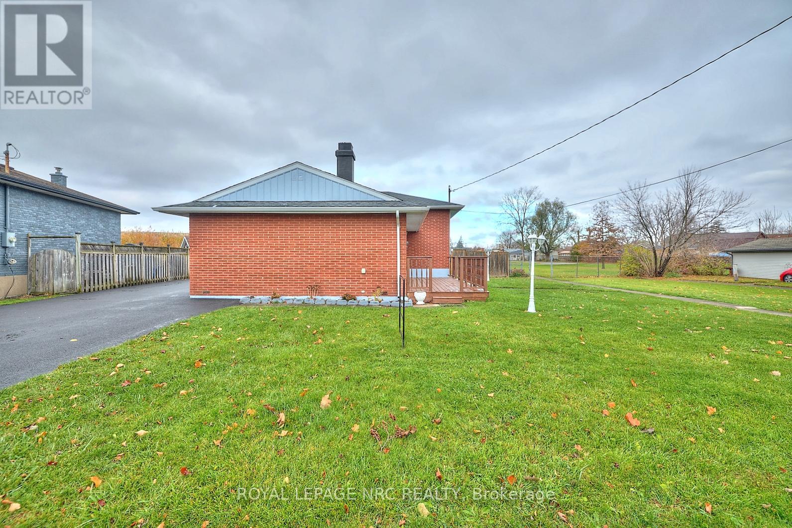 7405 Susan Crescent, Niagara Falls (Oldfield), Ontario  L2G 3H5 - Photo 31 - X12490614