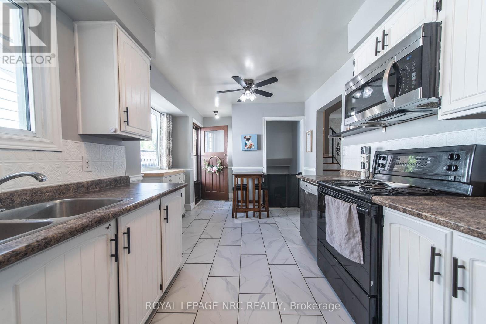 4228 York Drive, Niagara Falls, Ontario  L2E 6Y4 - Photo 5 - X12490640