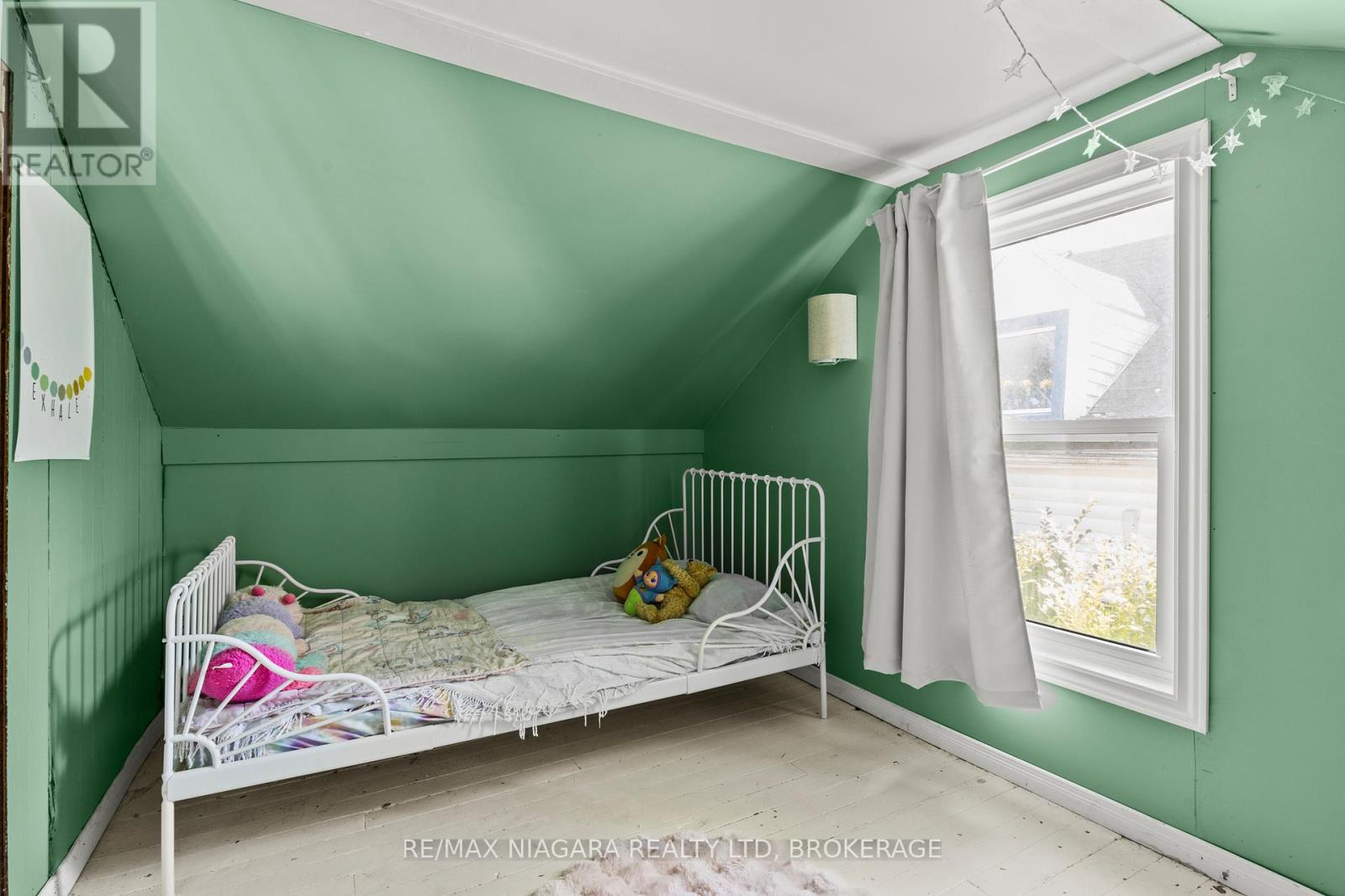 118 Lincoln Road E, Fort Erie (Crystal Beach), Ontario  L0S 1B0 - Photo 23 - X12490696