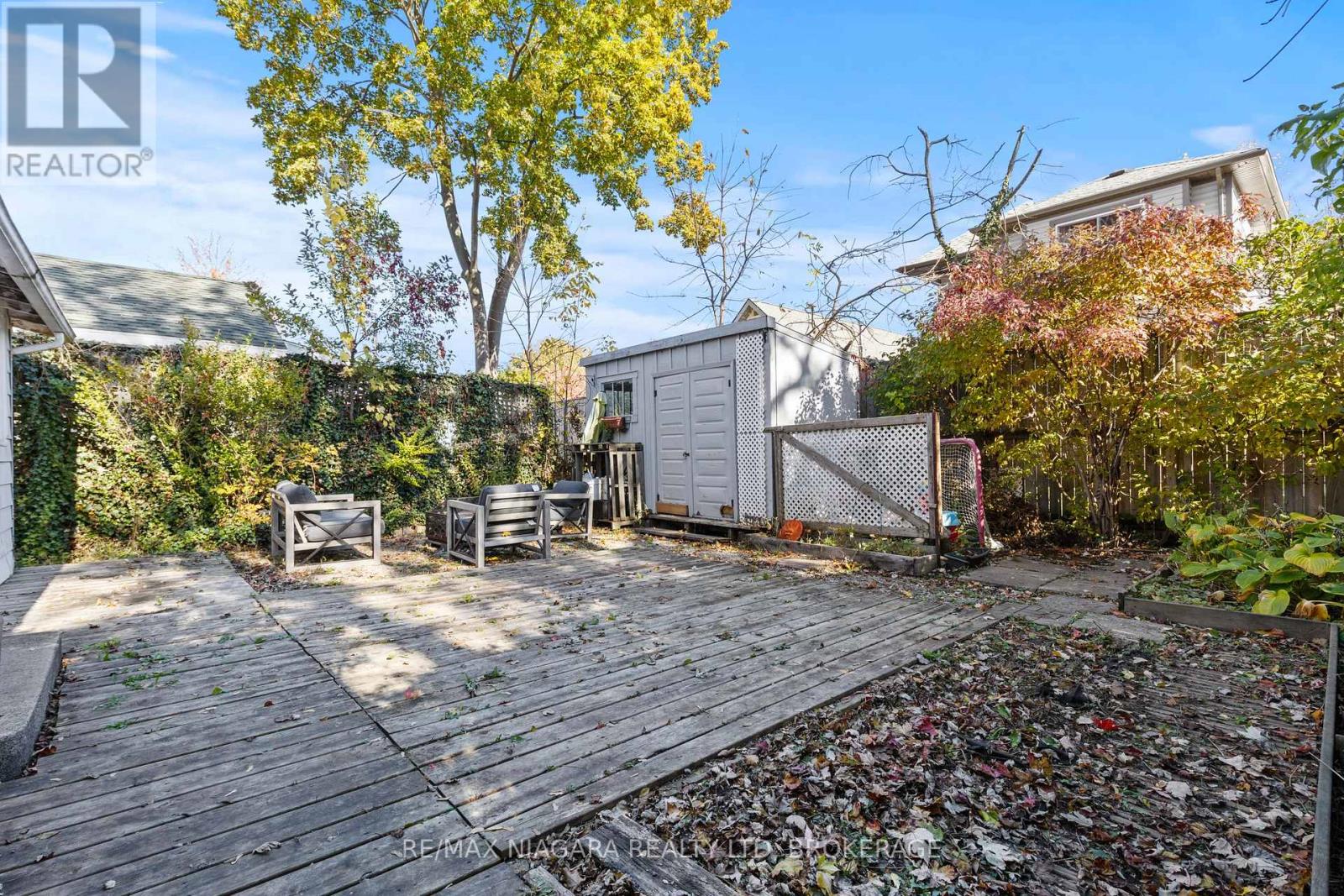 118 Lincoln Road E, Fort Erie (Crystal Beach), Ontario  L0S 1B0 - Photo 25 - X12490696