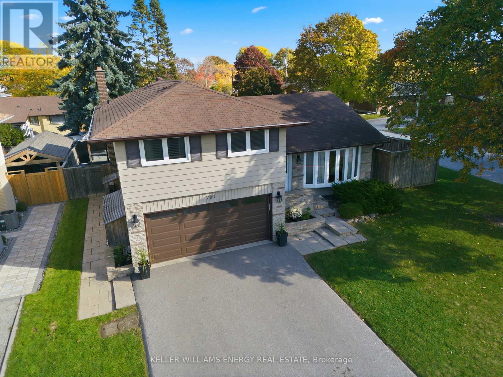 781 Fernhill Boulevard, Oshawa, Ontario  L1J 5K5 - Photo 2 - E12490612