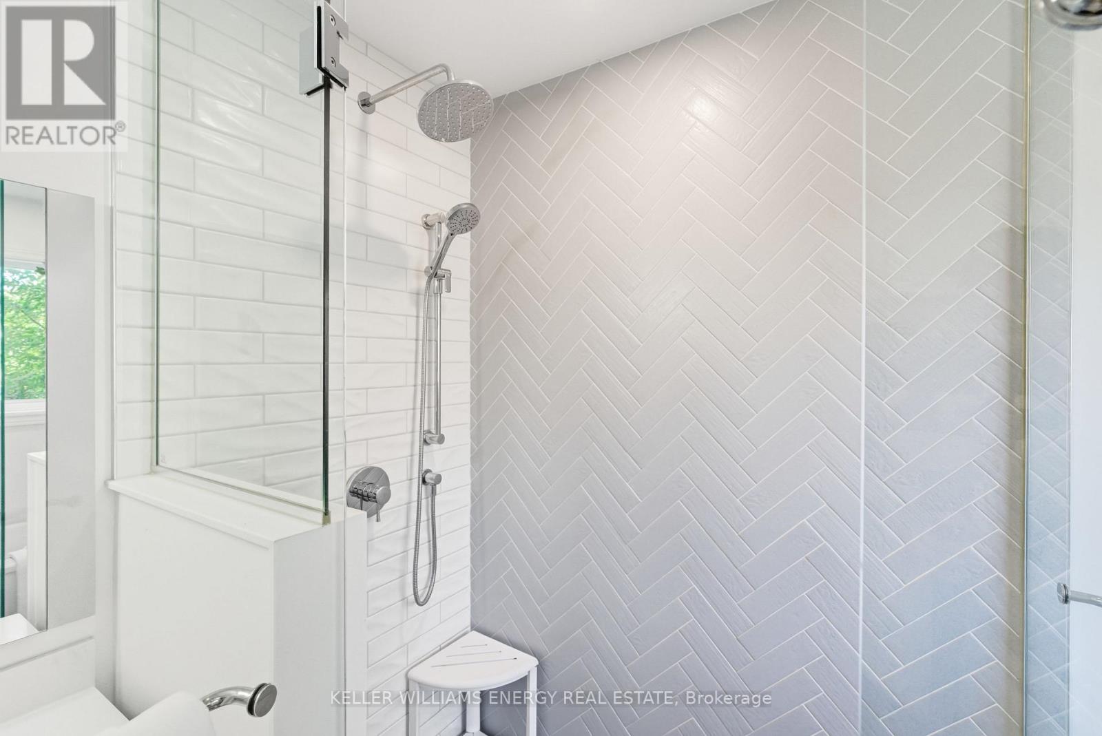 47 Scepter Place, Whitby (Rolling Acres), Ontario  L1R 3A8 - Photo 32 - E12490866