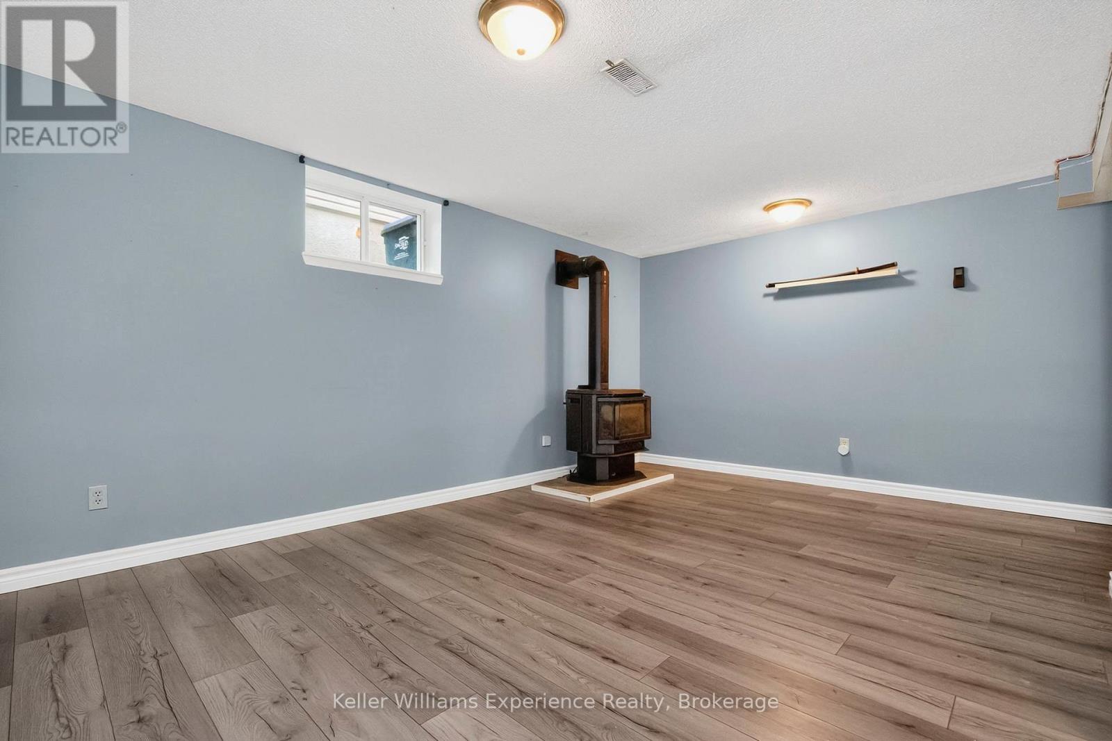 308 Assiniboia Street, Tay, Ontario  L0K 1R0 - Photo 24 - S12490762